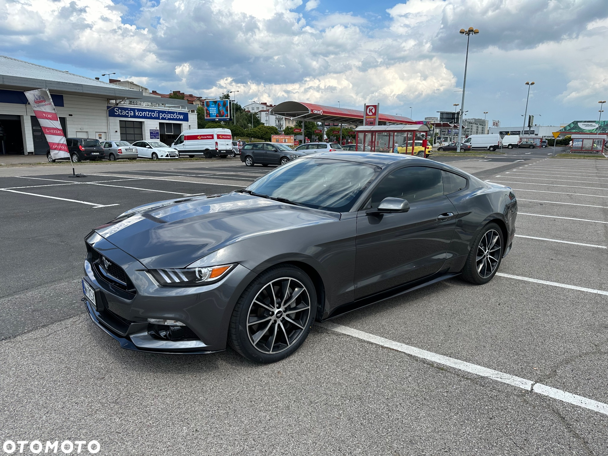 Ford Mustang - 2