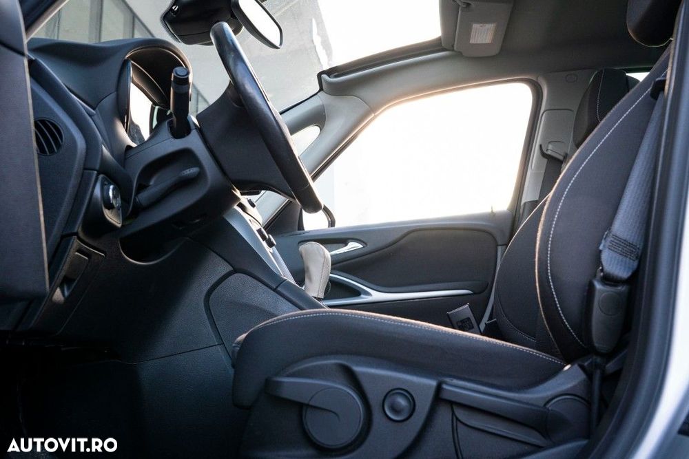 Opel Zafira - 13