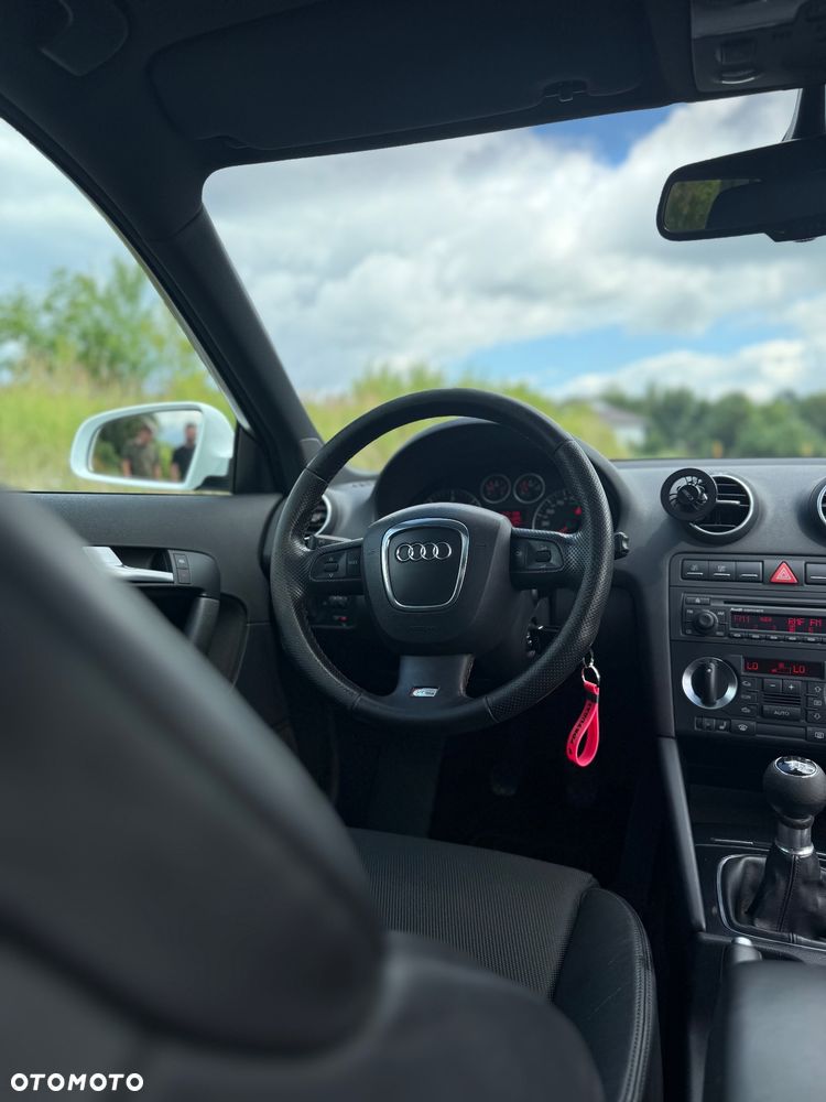 Audi A3 Sportback 2.0 TDI DPF Quattro Ambiente - 4