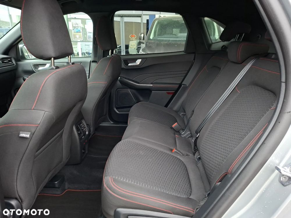 Ford Kuga 1.5 EcoBoost FWD ST-Line - 36