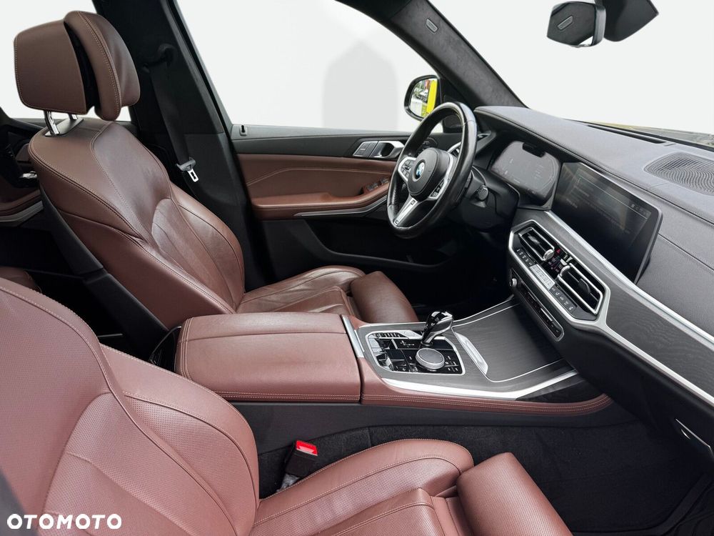 BMW X7 - 16