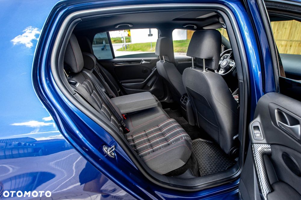 Volkswagen Golf 2.0 GTI DSG Edition 35 - 36
