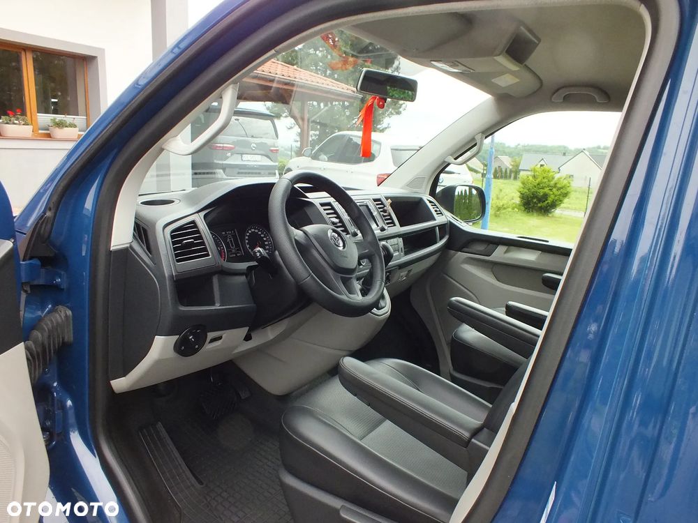 Volkswagen Transporter - 11
