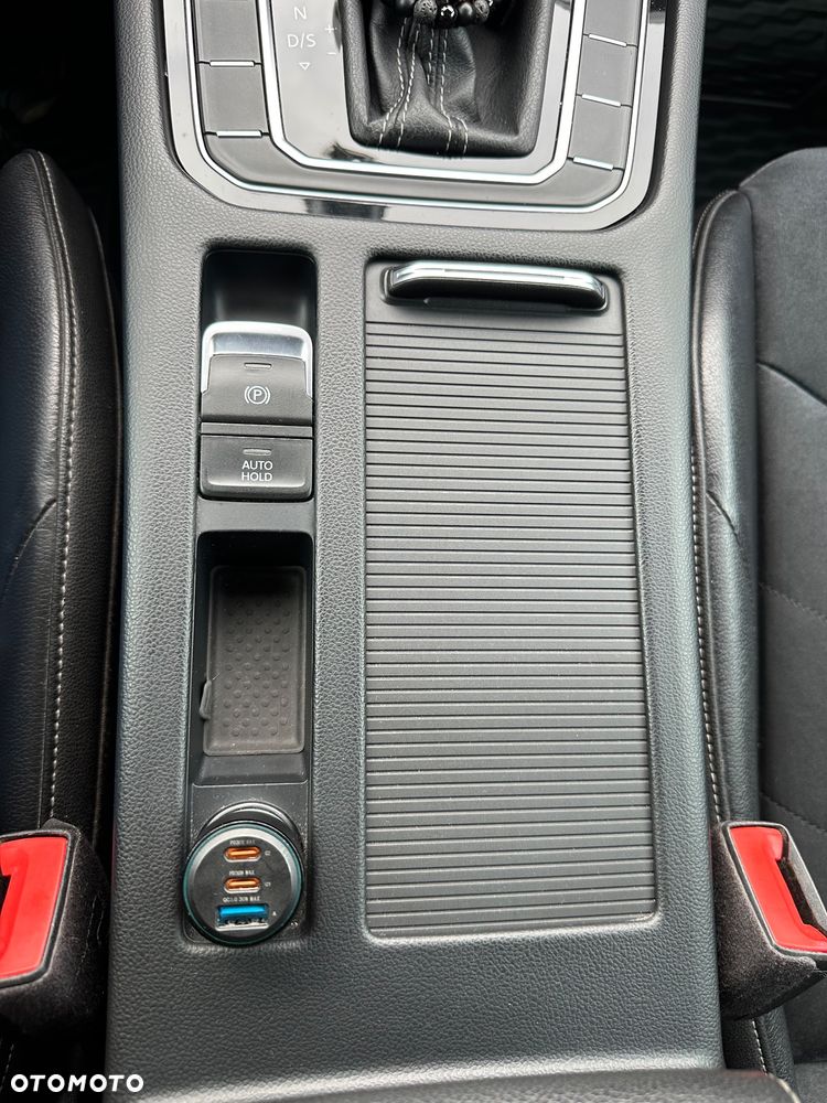 Volkswagen Arteon 2.0 TDI SCR R-Line DSG - 31