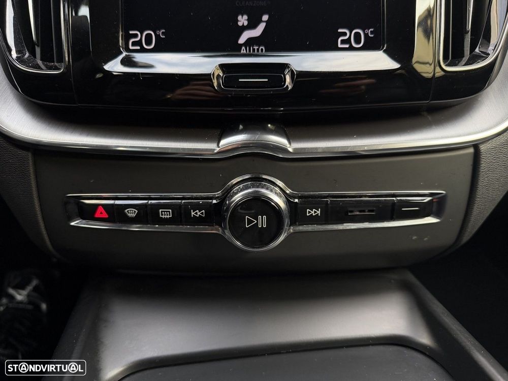 Volvo XC 60 2.0 D4 Momentum Plus Geartronic - 35