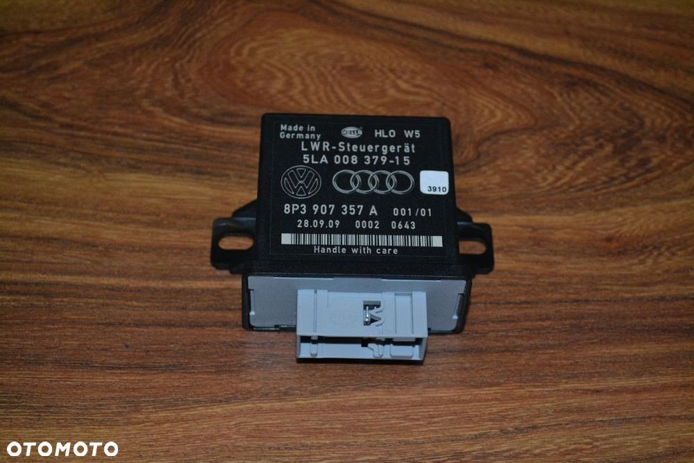 AUDI MODUŁ STEROWNIK ŚWIATEŁ XENON 8P3907357A - 1