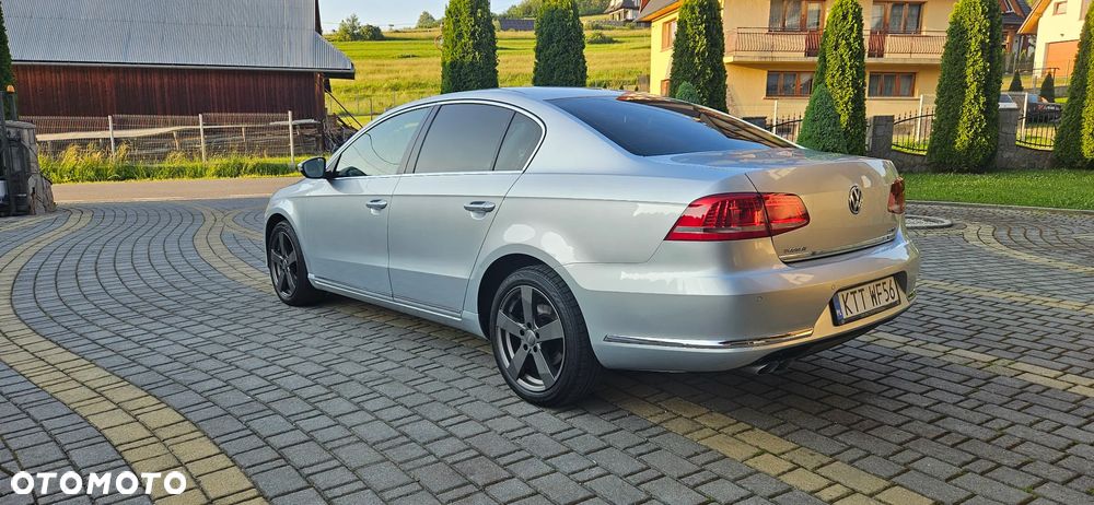 Volkswagen Passat 2.0 TDI Comfortline - 7
