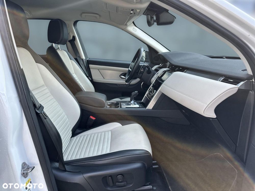 Land Rover Discovery Sport 2.0 D200 mHEV R-Dynamic SE - 14