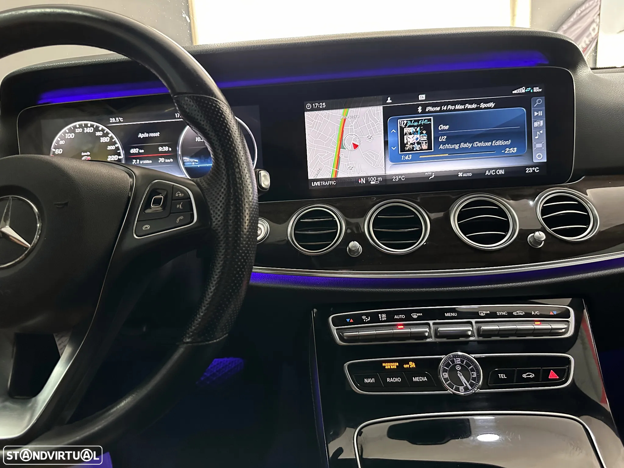 Mercedes-Benz E 220 d AMG Line - 32