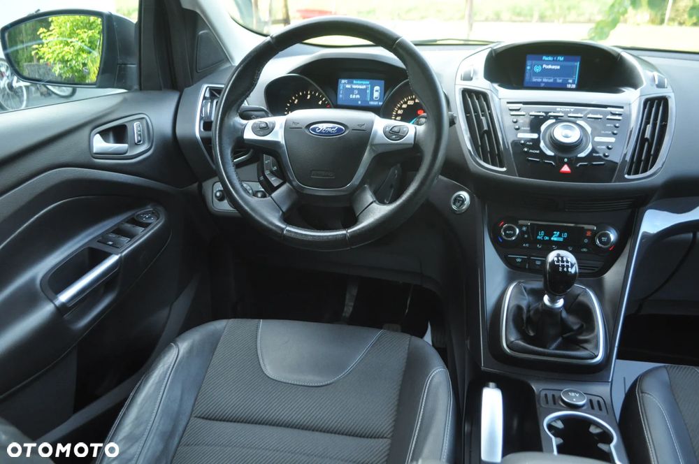Ford Kuga 2.0 TDCi 2x4 Titanium - 26