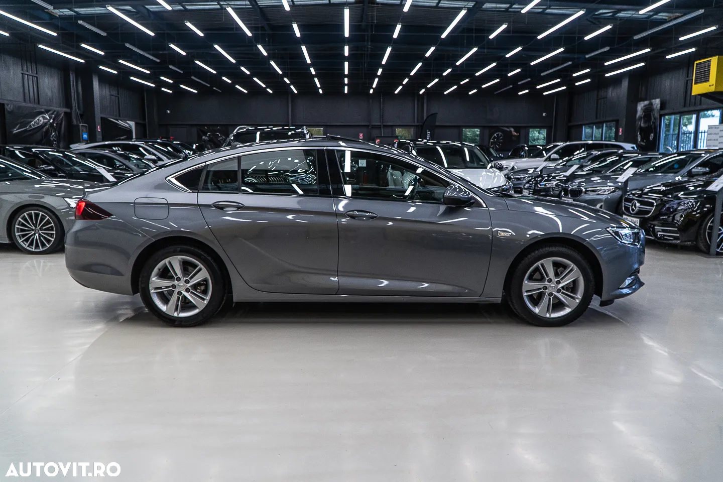 Opel Insignia Grand Sport 1.5 Turbo Start/Stop Aut. Innovation - 19