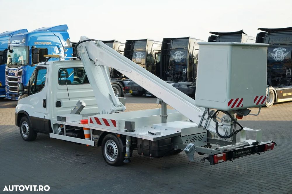 Iveco DAILY 35-140 / Platformă autotractivă / MULTITEL 160 ALUMINIU / 4 STABILIZATOARE / MANUALĂ / 2017 - 13