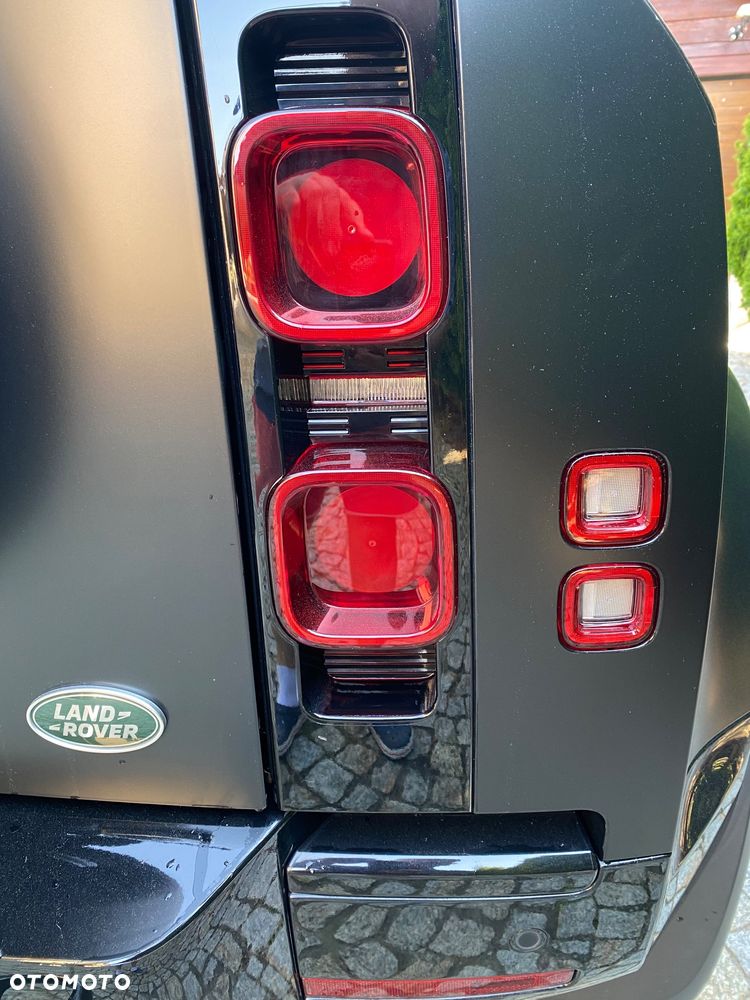 Land Rover Defender 3.0 D300 mHEV SE - 29