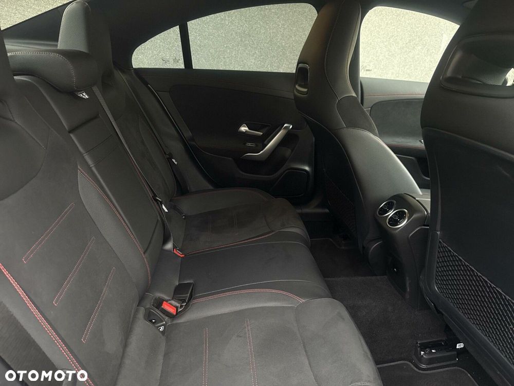 Mercedes-Benz CLA - 20