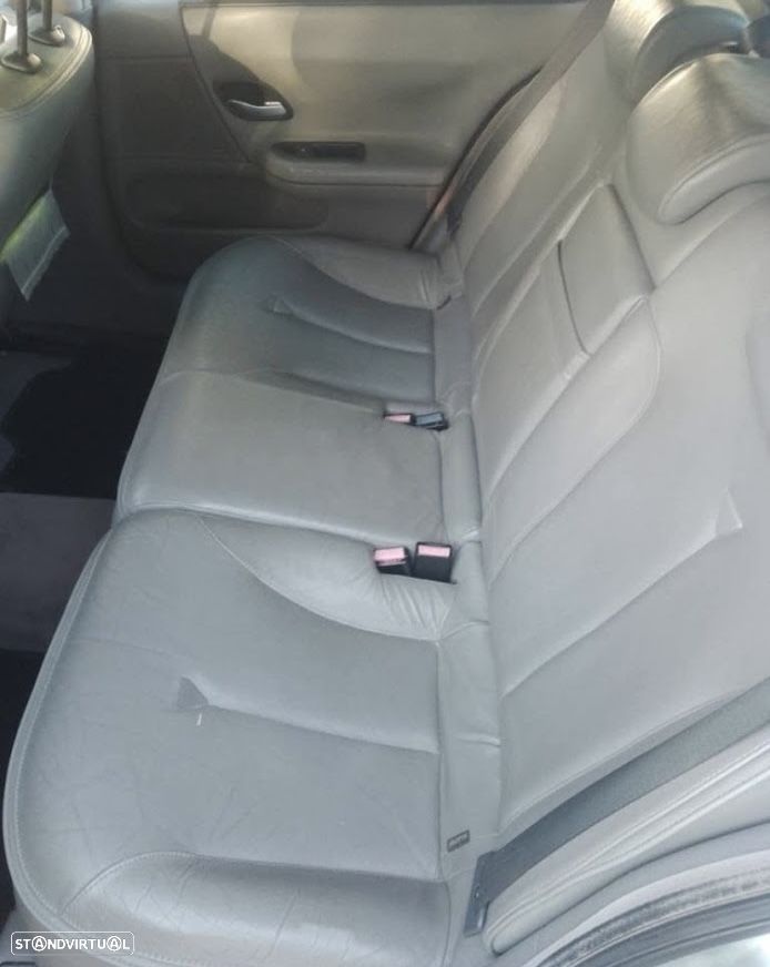 Renault Laguna Break 1.9 dCi Dynamique - 6