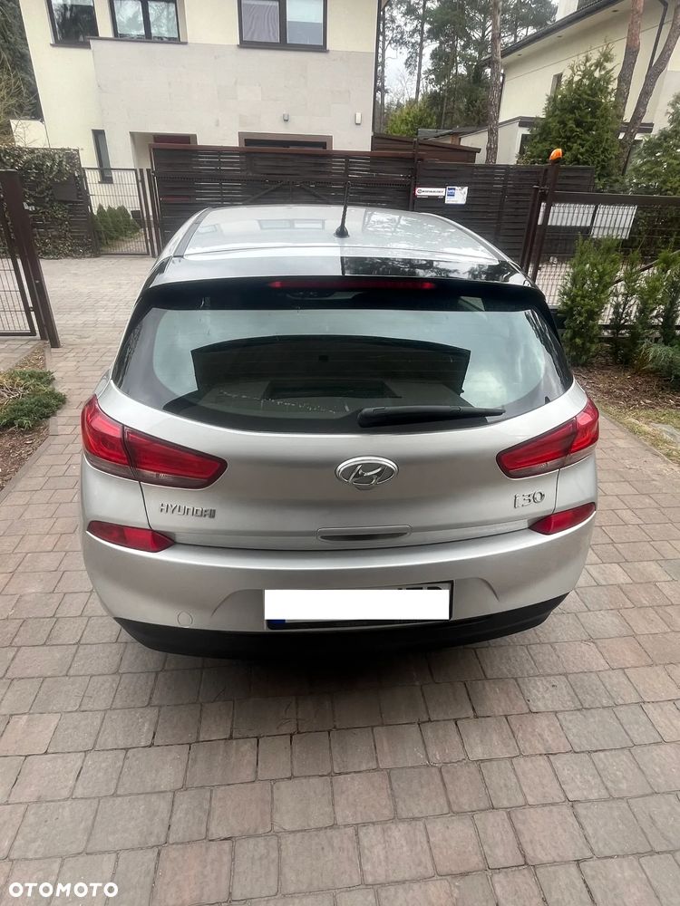 Hyundai i30 1.4 Classic + - 6