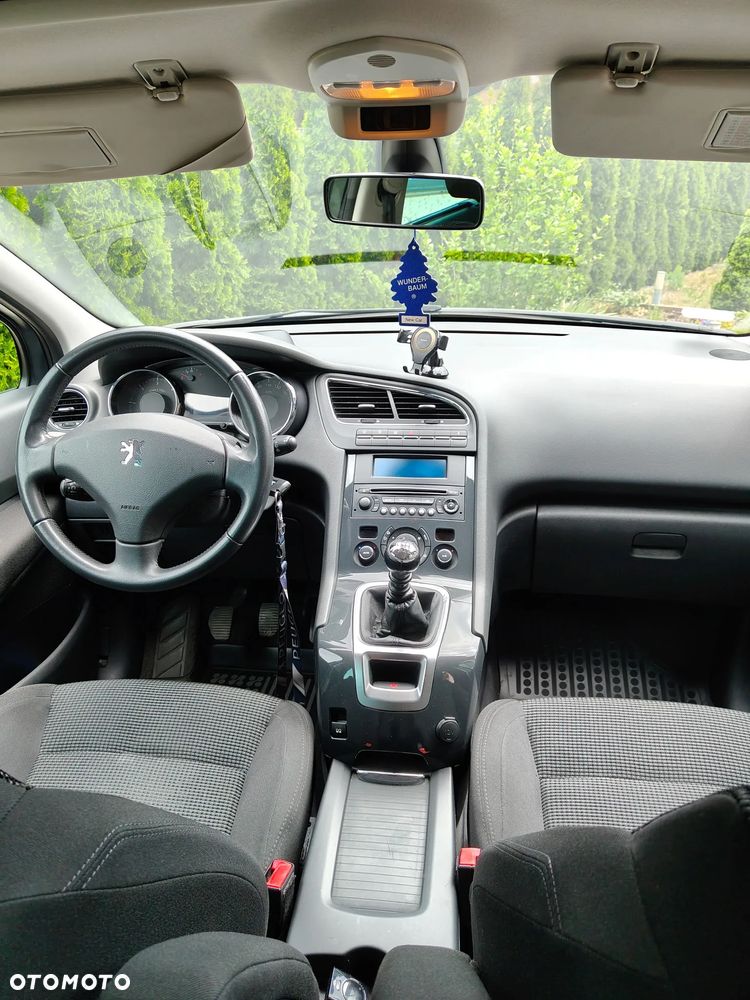 Peugeot 5008 - 4