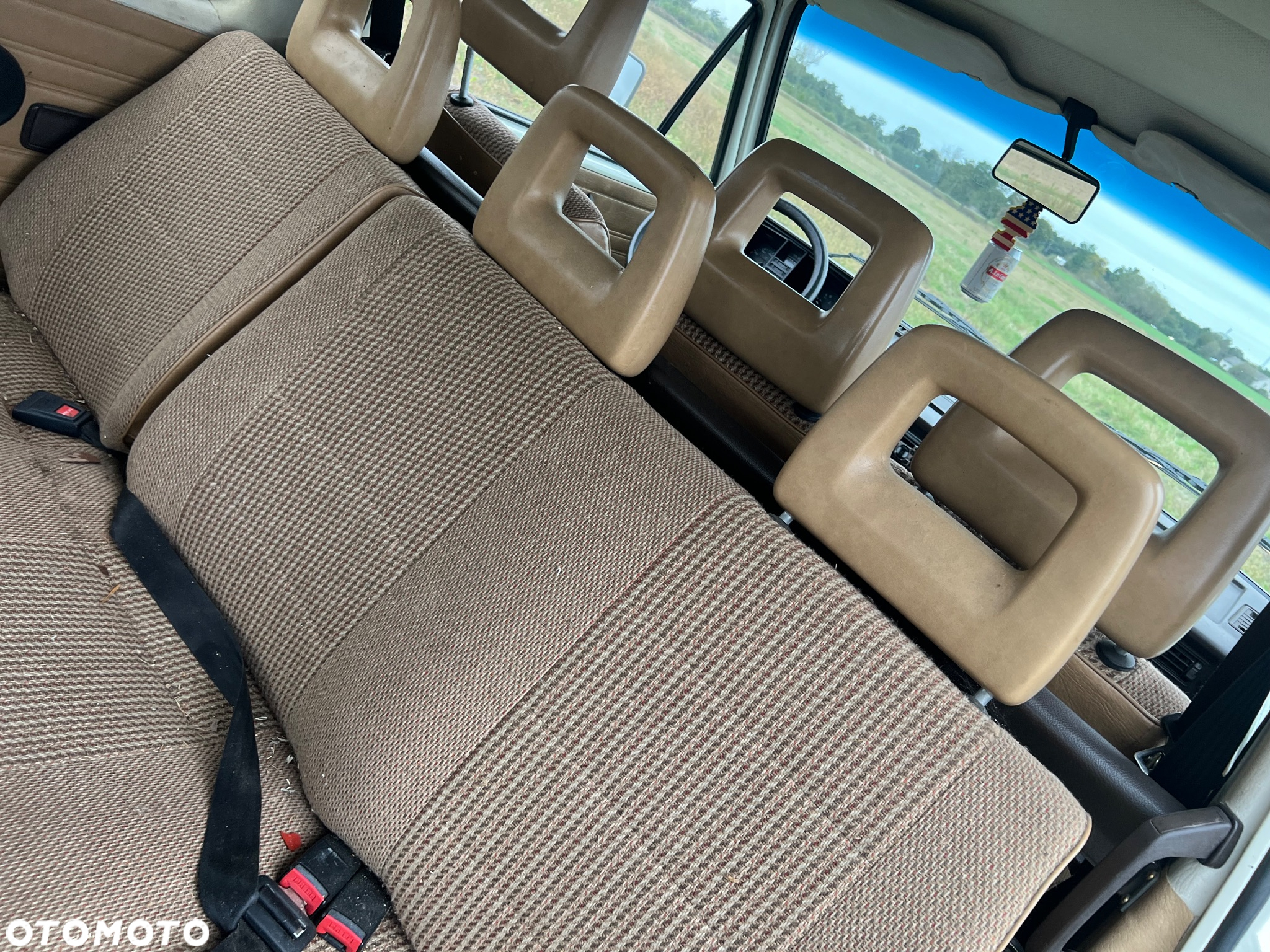 Volkswagen Caravelle - 15