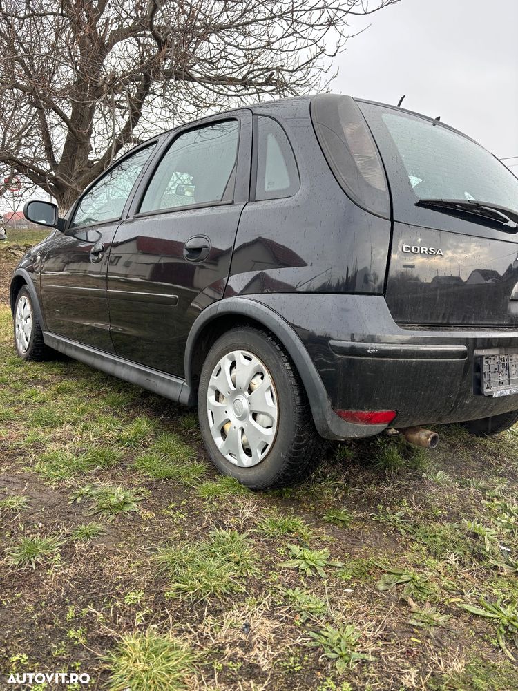 Opel Corsa 1.2 16V Edition - 4
