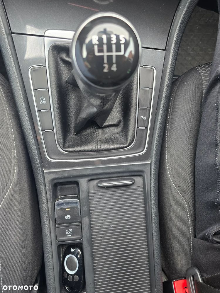 Volkswagen Golf VII 1.6 TDI BMT Trendline - 10