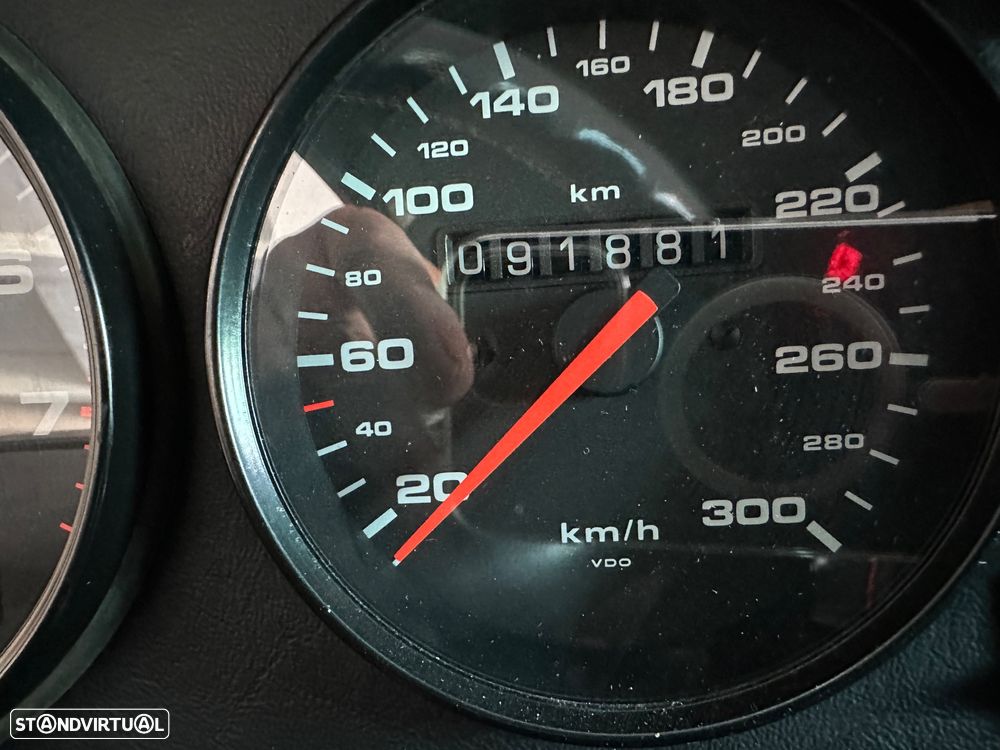 Porsche 911 (993) Coupé 3.6 Carrera 2 - 20