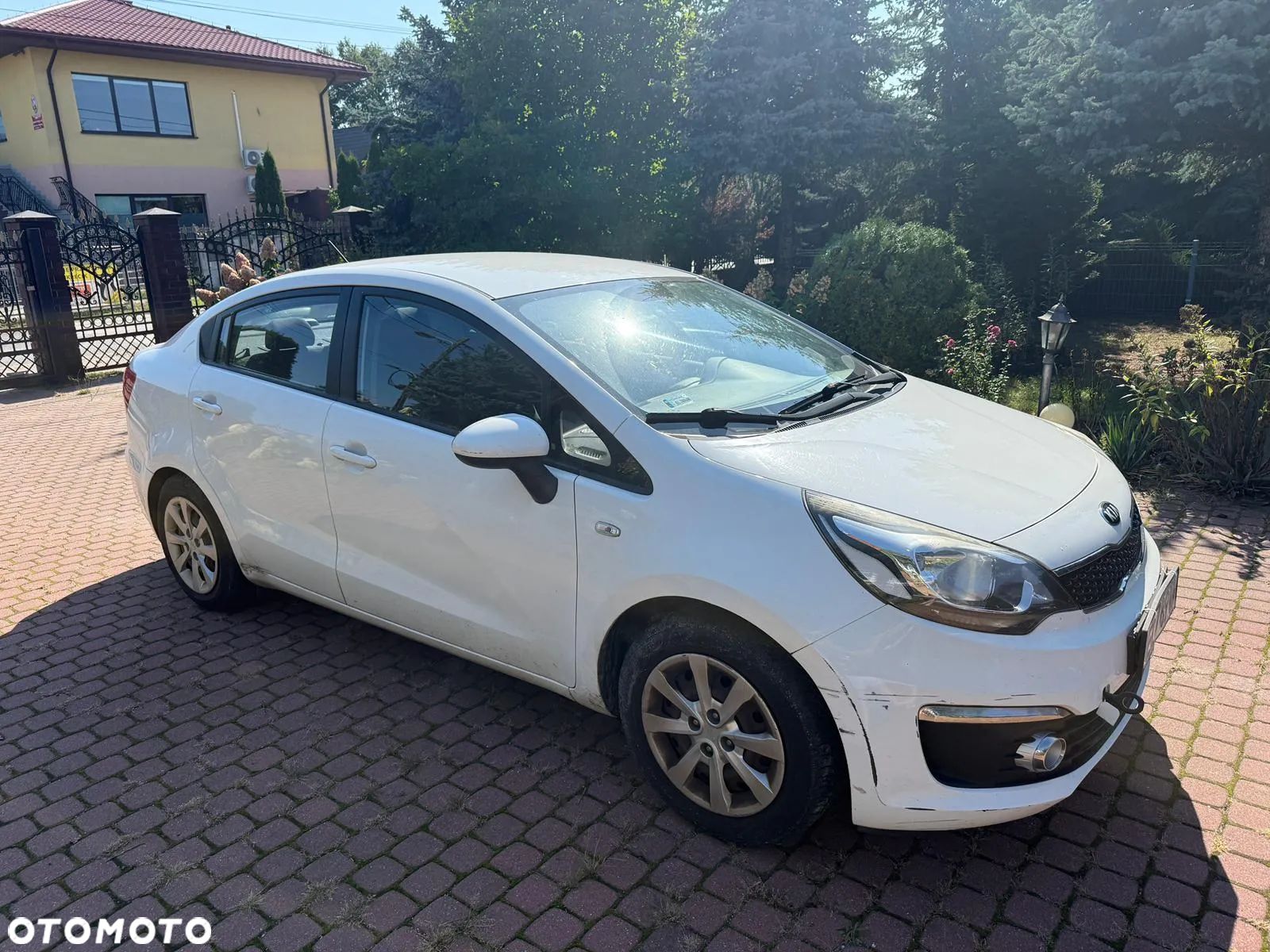 Kia Rio 1.2 L - 1