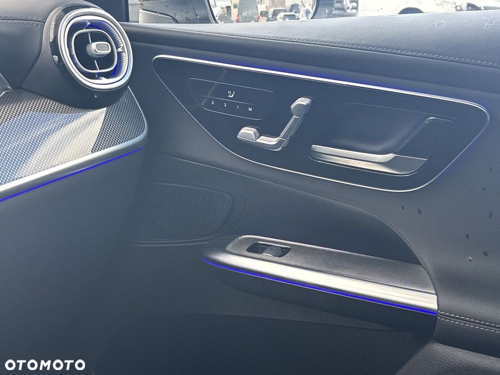 Mercedes-Benz GLC - 26