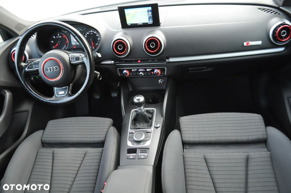 Audi A3 Limousine 2.0 TDI S line Sportpaket - 10