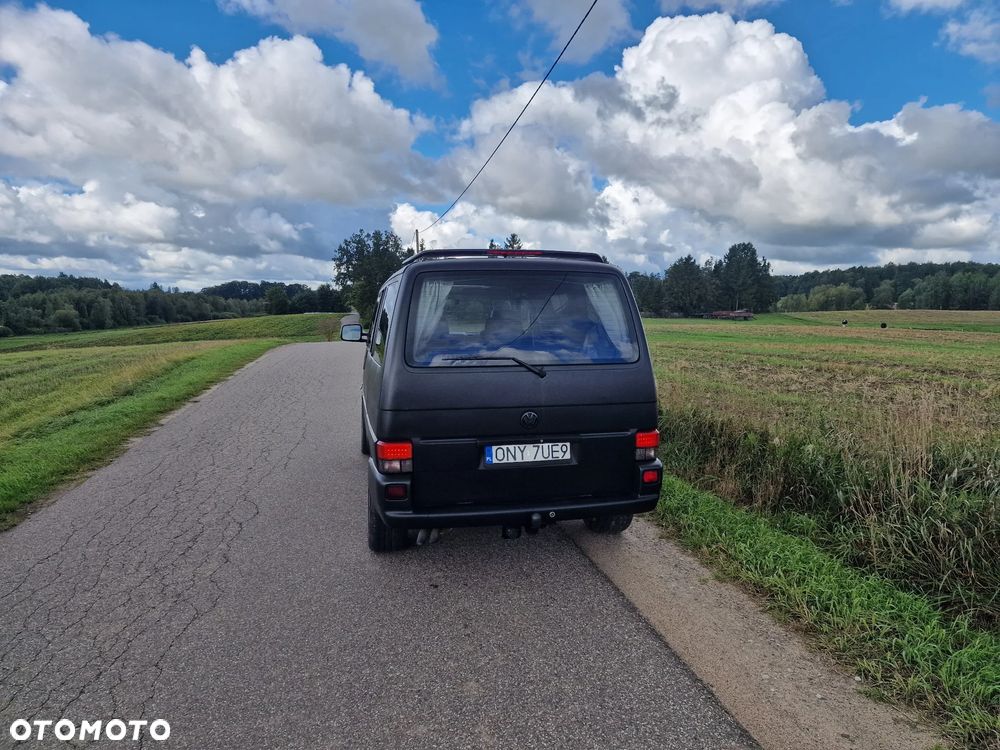Volkswagen Caravelle GL - 9