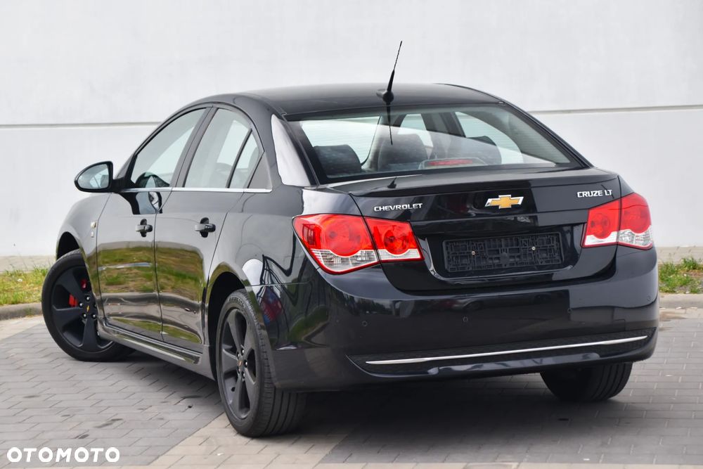 Chevrolet Cruze 1.8 LT+ - 33
