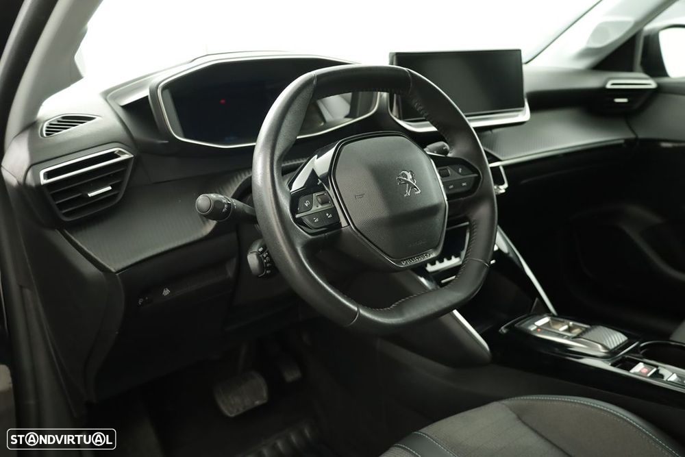 Peugeot 208 1.2 PureTech Allure EAT8 - 7