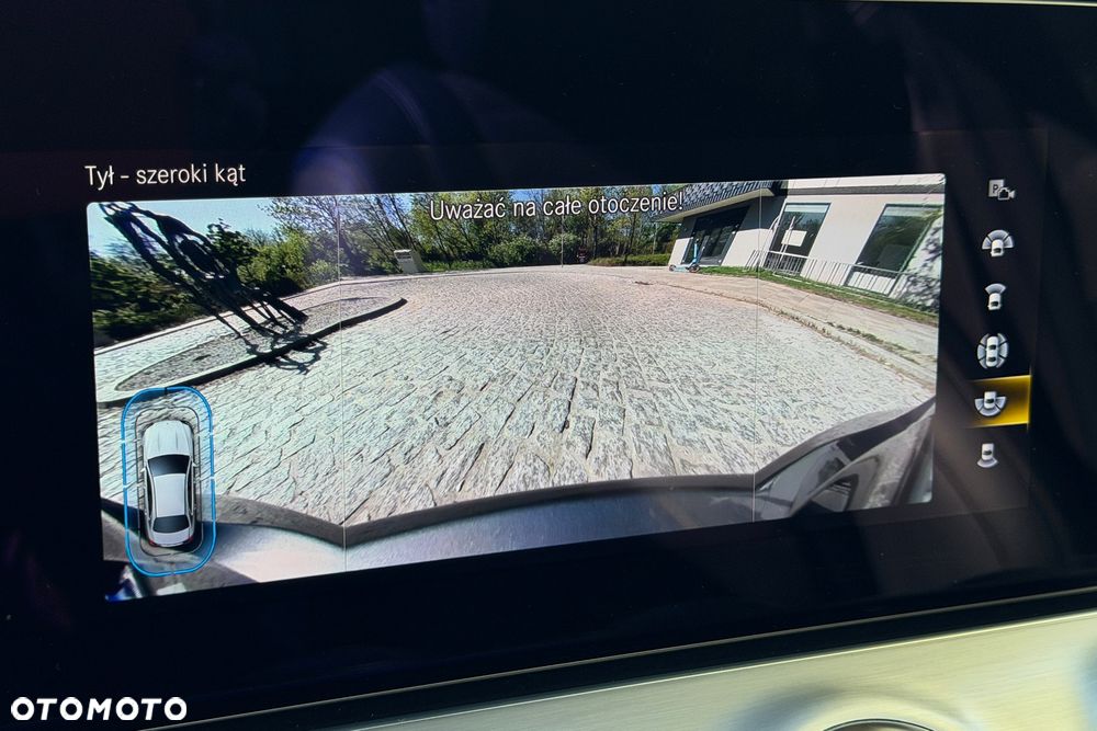 Mercedes-Benz Klasa E 220 d 4-Matic AMG - 22