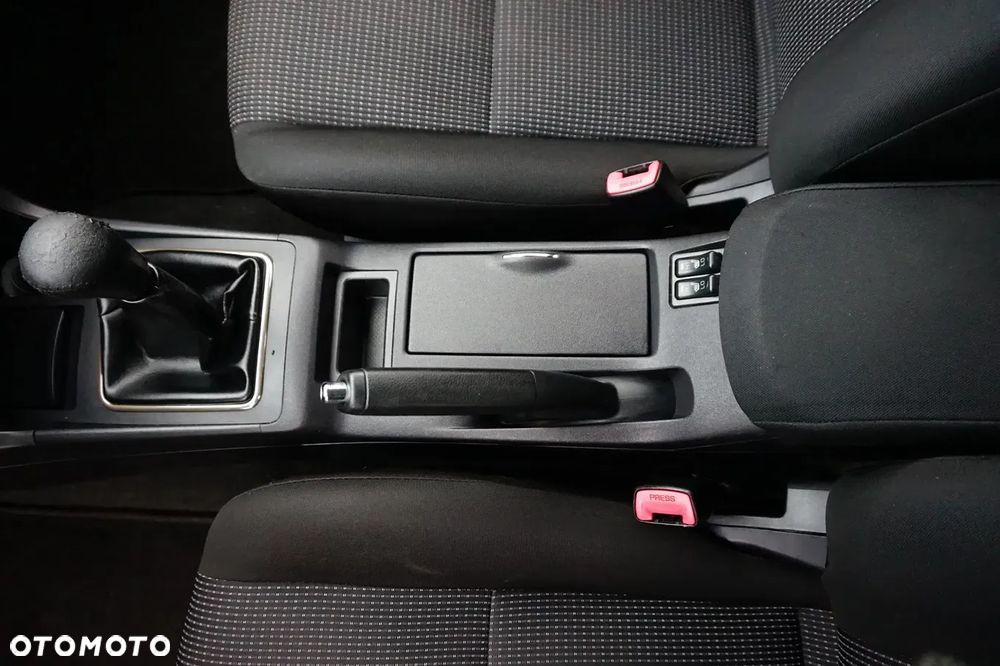 Mitsubishi Lancer - 34