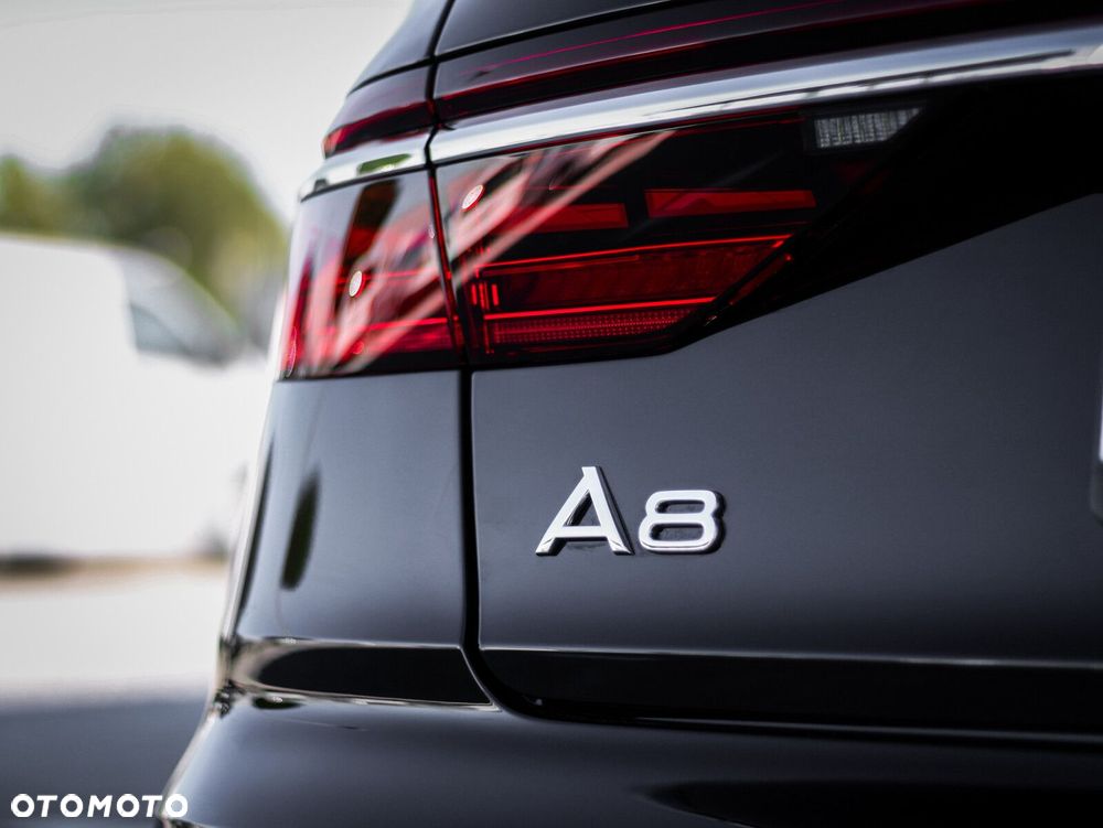 Audi A8 - 12