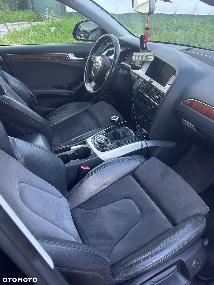 Audi A4 Limousine - 13