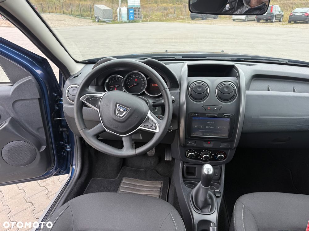 Dacia Duster 1.6 SCe Laureate S&S - 19
