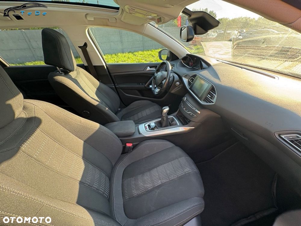 Peugeot 308 110 e-THP Stop & Start Allure - 27