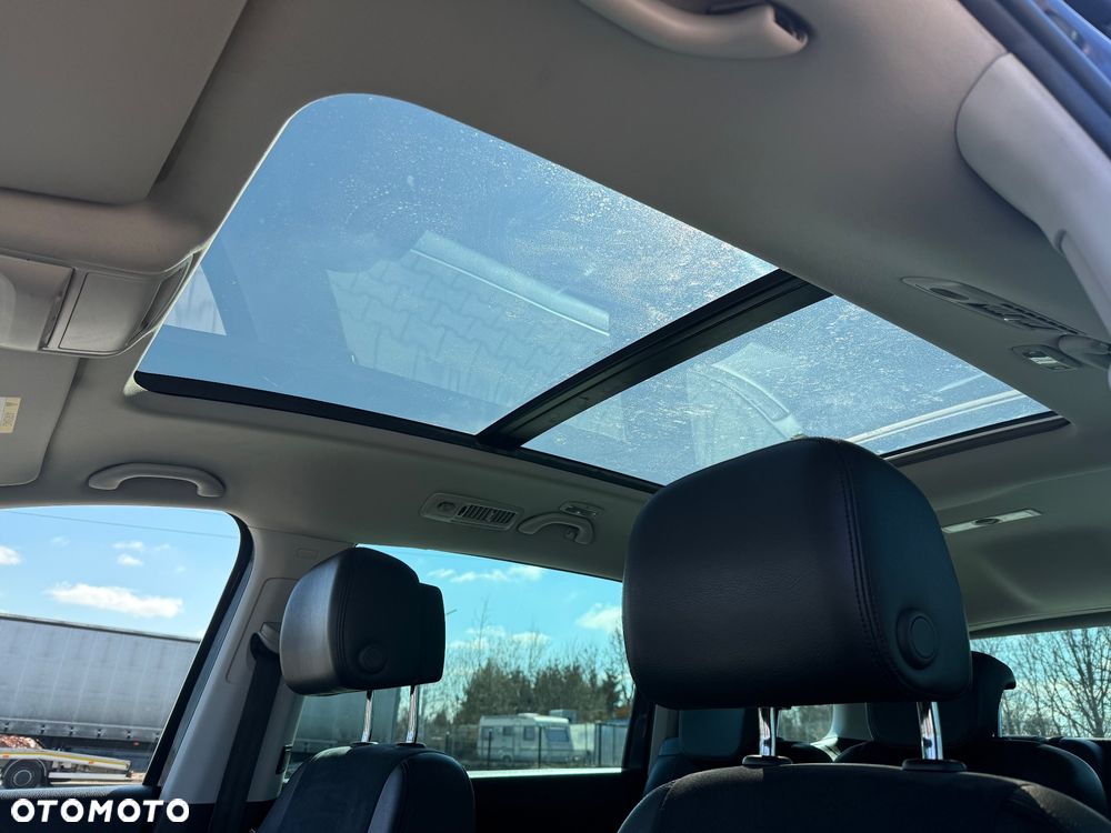 Volkswagen Sharan 2.0 TDI 4Motion BlueMotion Technology Highline - 30