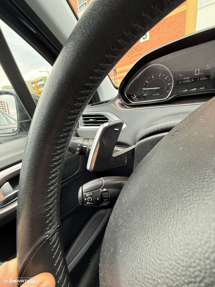 Peugeot 2008 - 13
