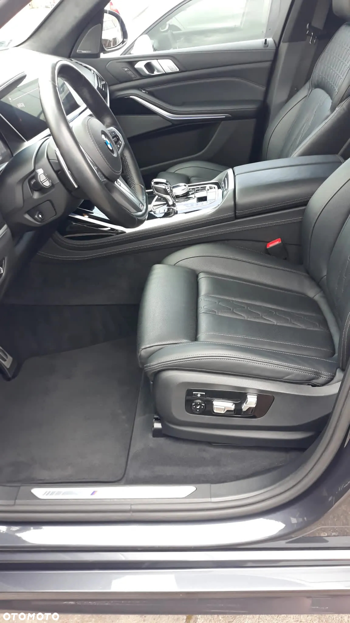 BMW X7 M50d sport - 16