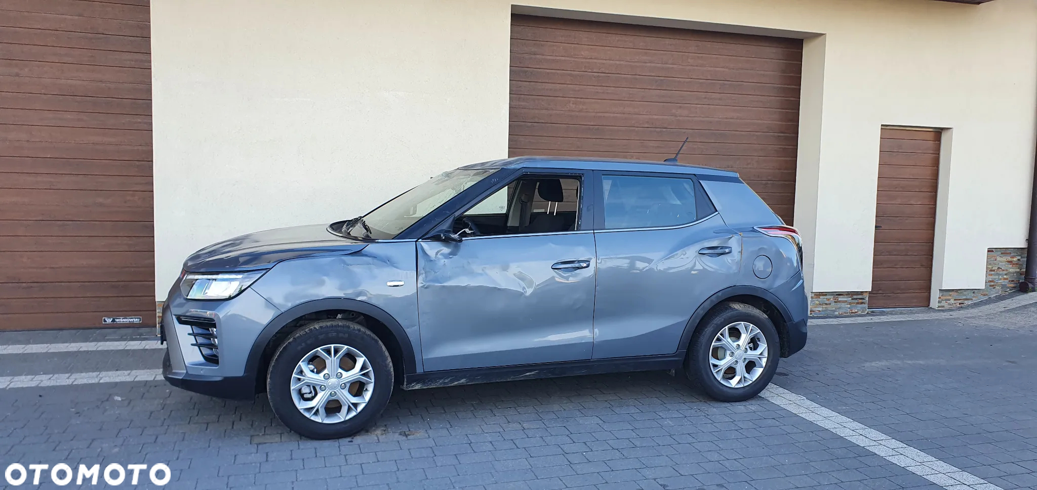 SsangYong/KGM Tivoli - 4