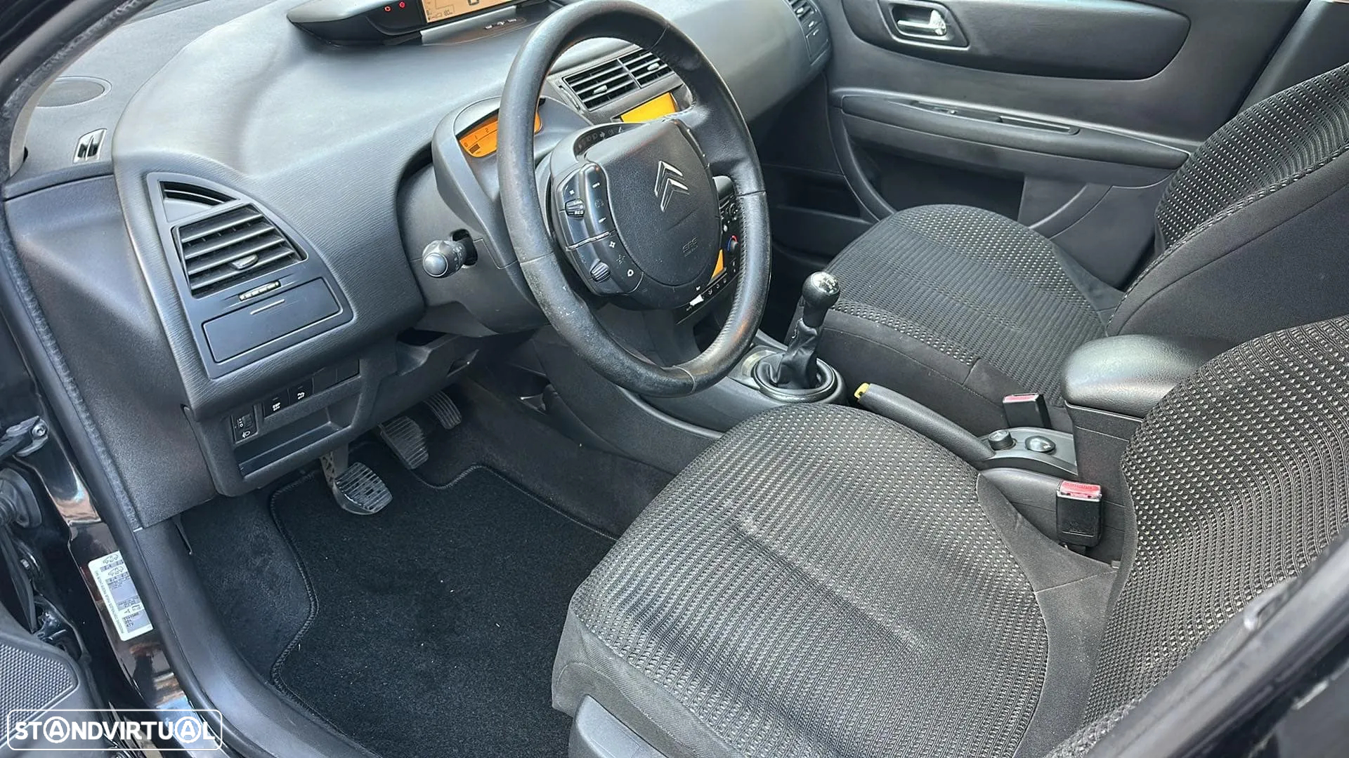 Citroën C4 1.6 HDi SX - 16