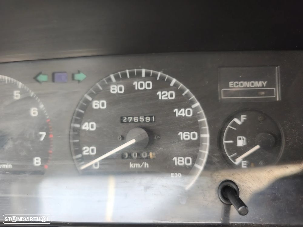 Toyota Corolla Liftback 1.3 Velvet - 5