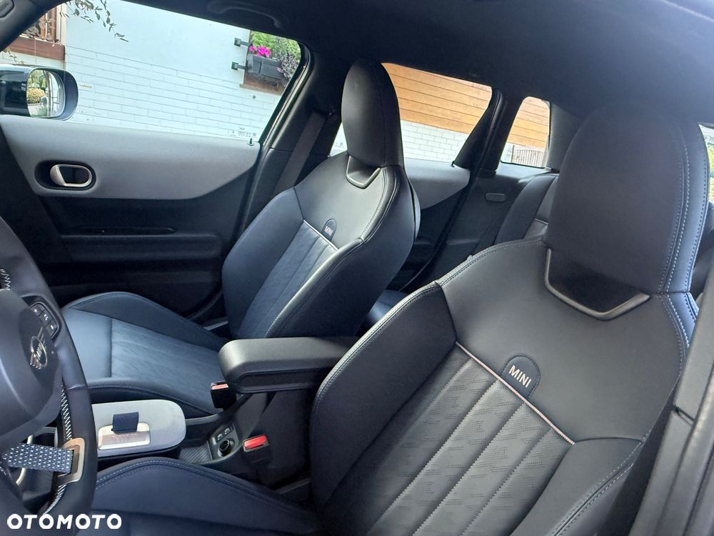 MINI Cooper C Linia Favoured - 16