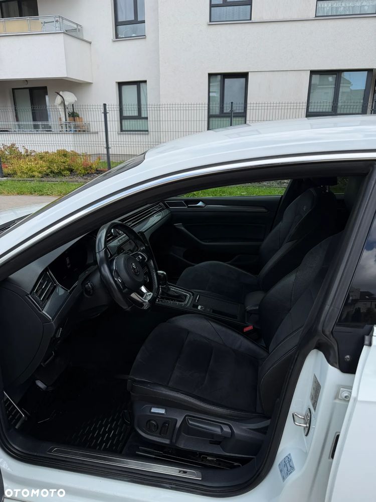 Volkswagen Arteon 2.0 TDI SCR R-Line DSG - 8