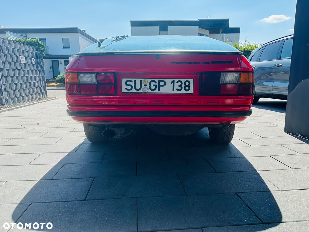 Porsche 924 - 4
