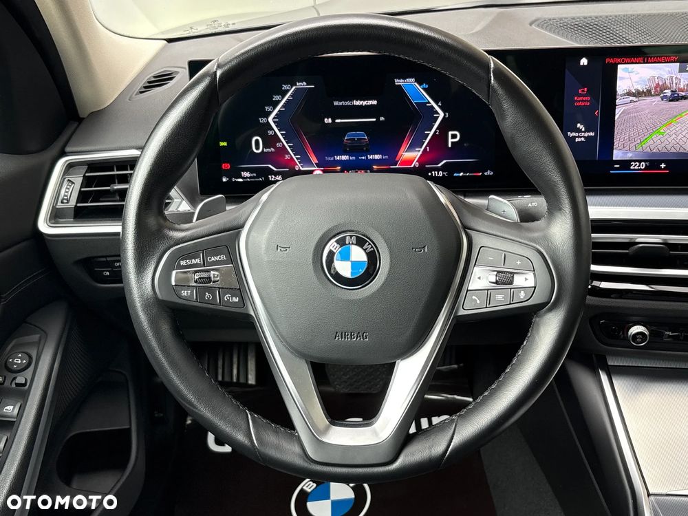 BMW Seria 3 320d xDrive Sport Line - 13