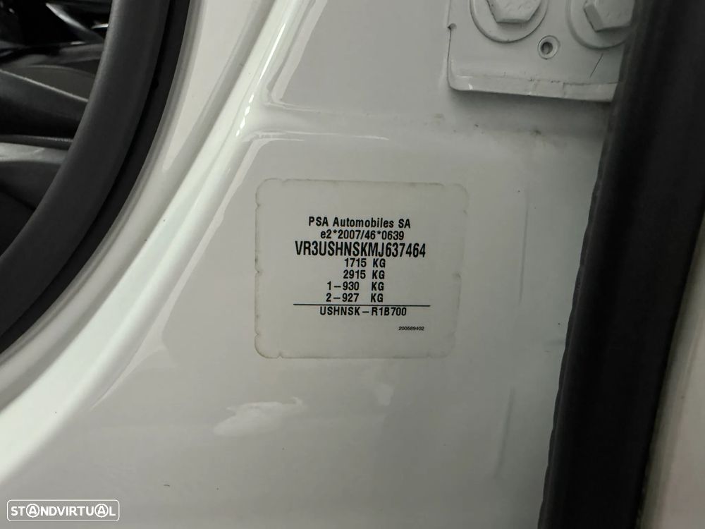 Peugeot 2008 1.2 PureTech Allure - 17