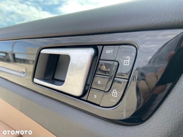 Porsche Cayenne Tiptronic S Platinum Edition - 35