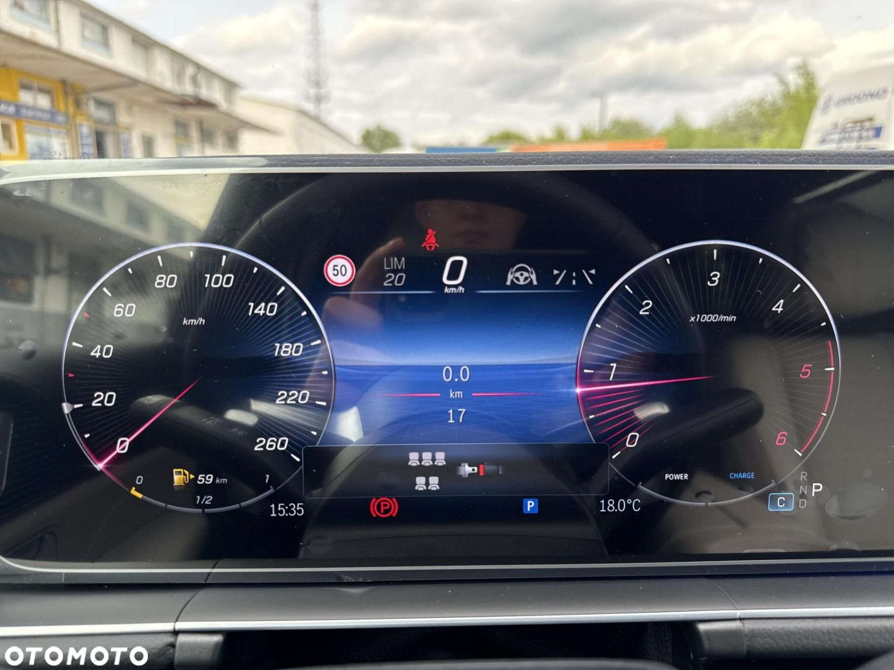 Mercedes-Benz GLS - 28